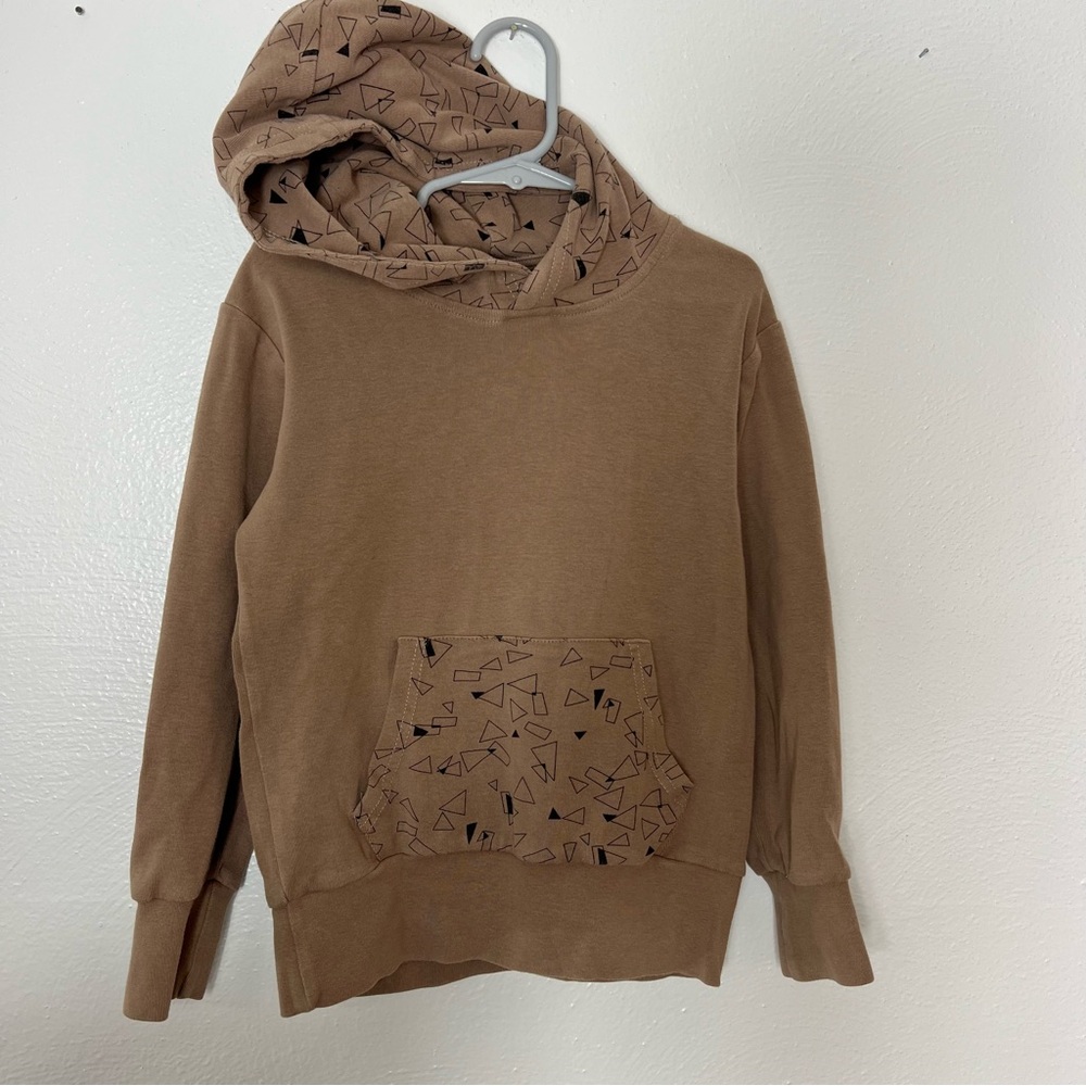 Little bipsy beige Geometric Hoodie 4-5t